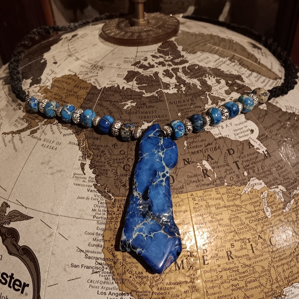 Agate and silver bead necklace